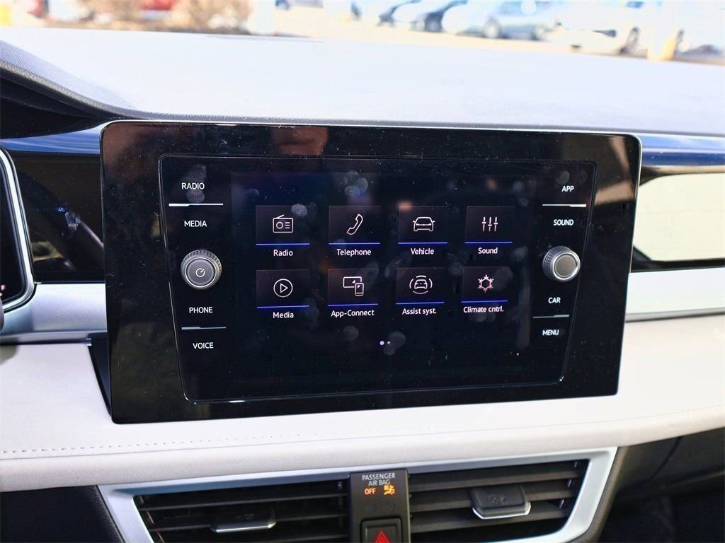 2026 Volkswagen Taos SE - Photo 18