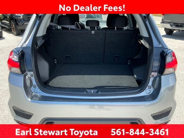Used 2024 Gray Mitsubishi 2.0 ES image 12
