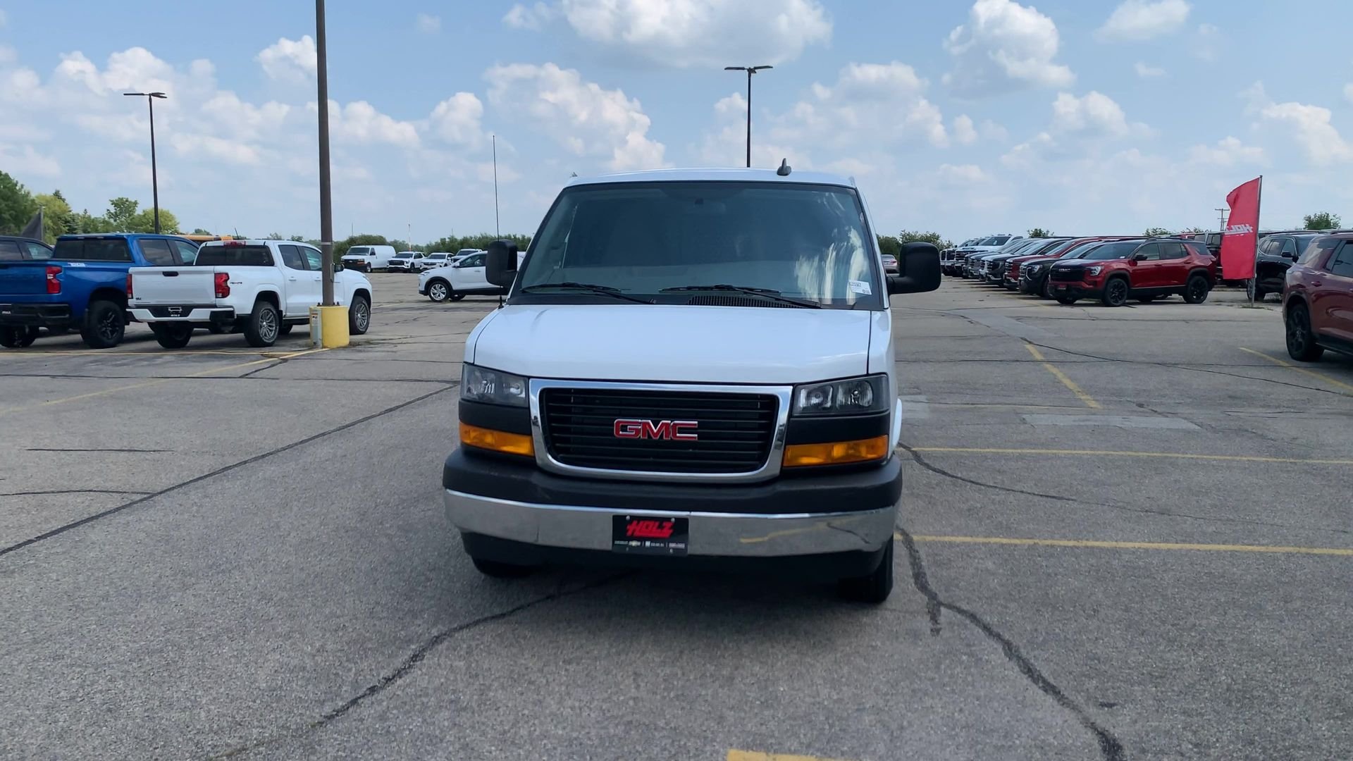 2025 GMC Savana Cargo Work Van - Photo 27