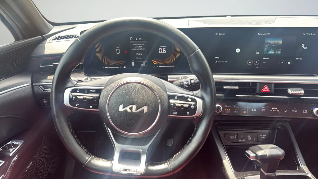 2025 Kia K5 GT-Line - Photo 15