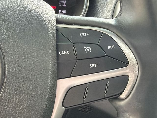 Used 2018 Black Jeep Altitude image 26