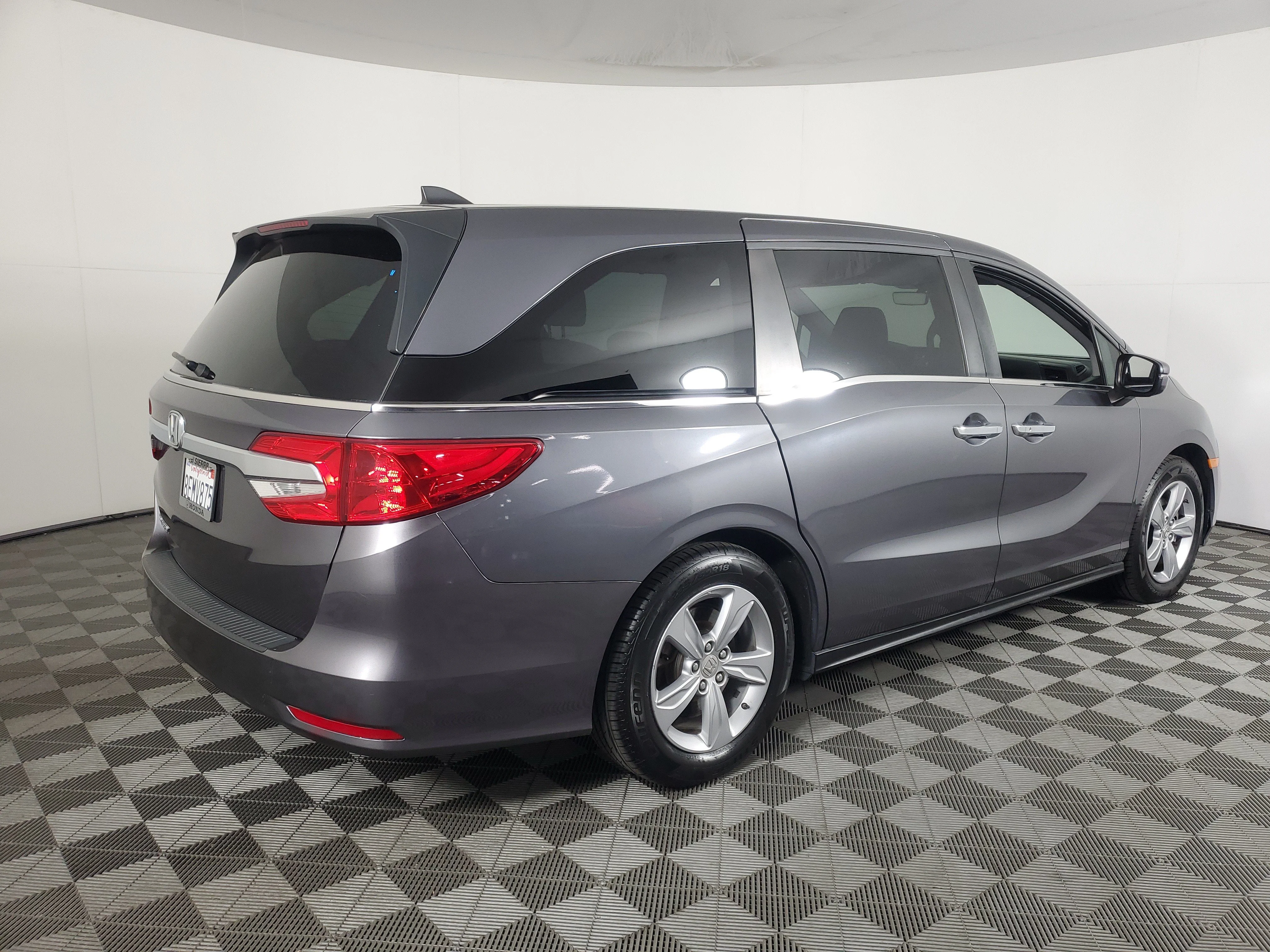 Used 2018 Modern Steel Metallic Honda EX-L image 4