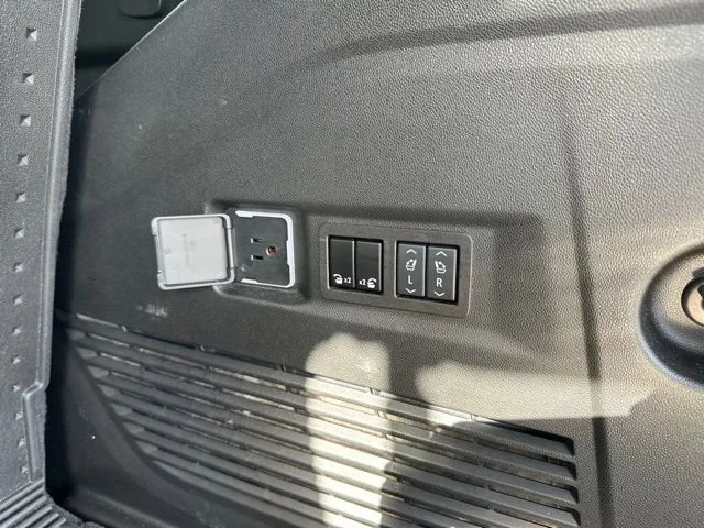 2024 Chevrolet Tahoe Premier - Photo 21