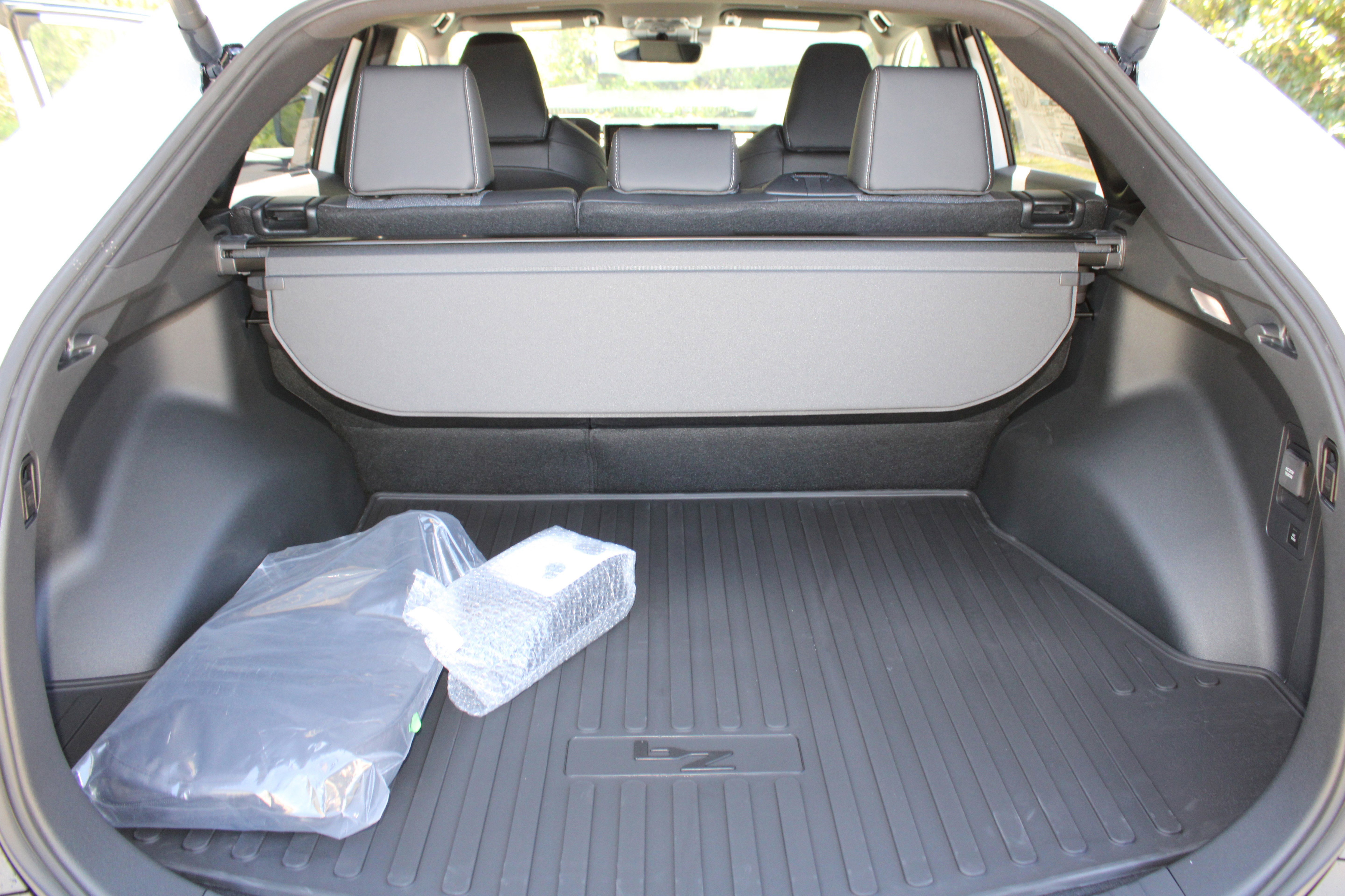 2026 Toyota bZ XLE - Photo 11