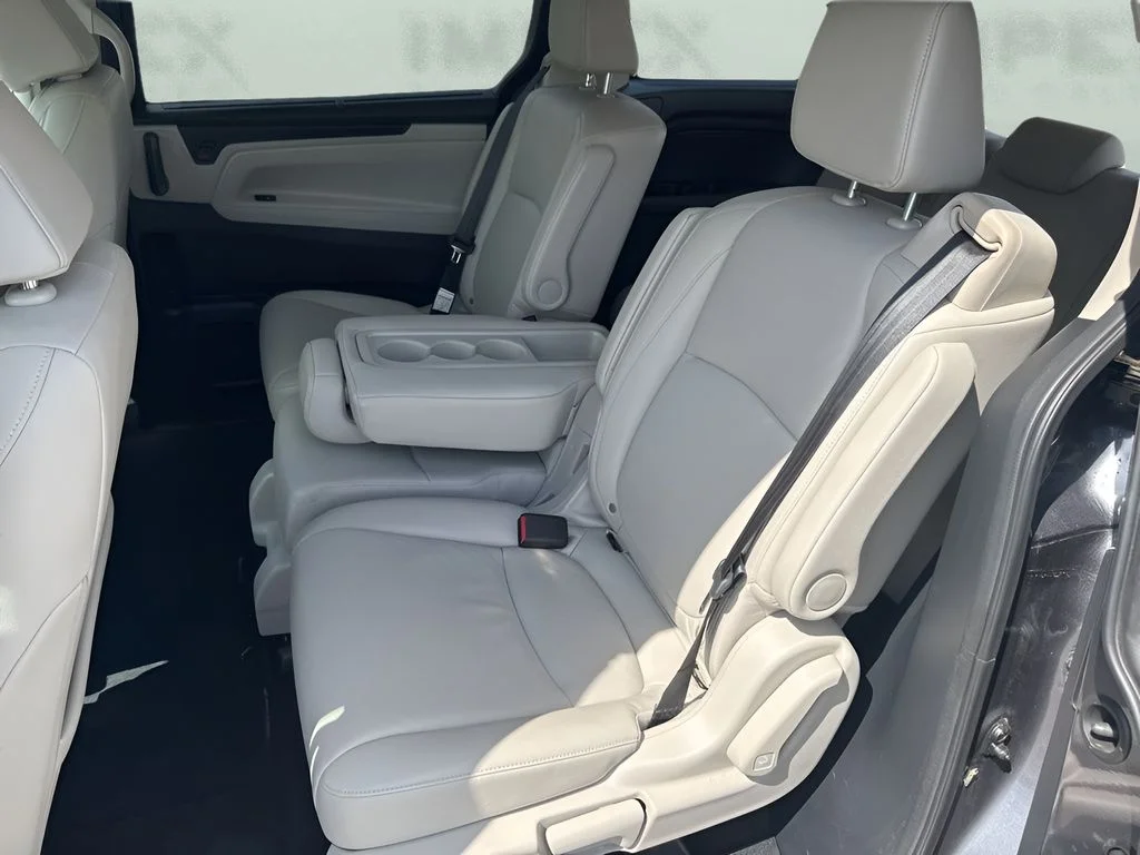 Used 2025 Gray Honda EX-L image 27