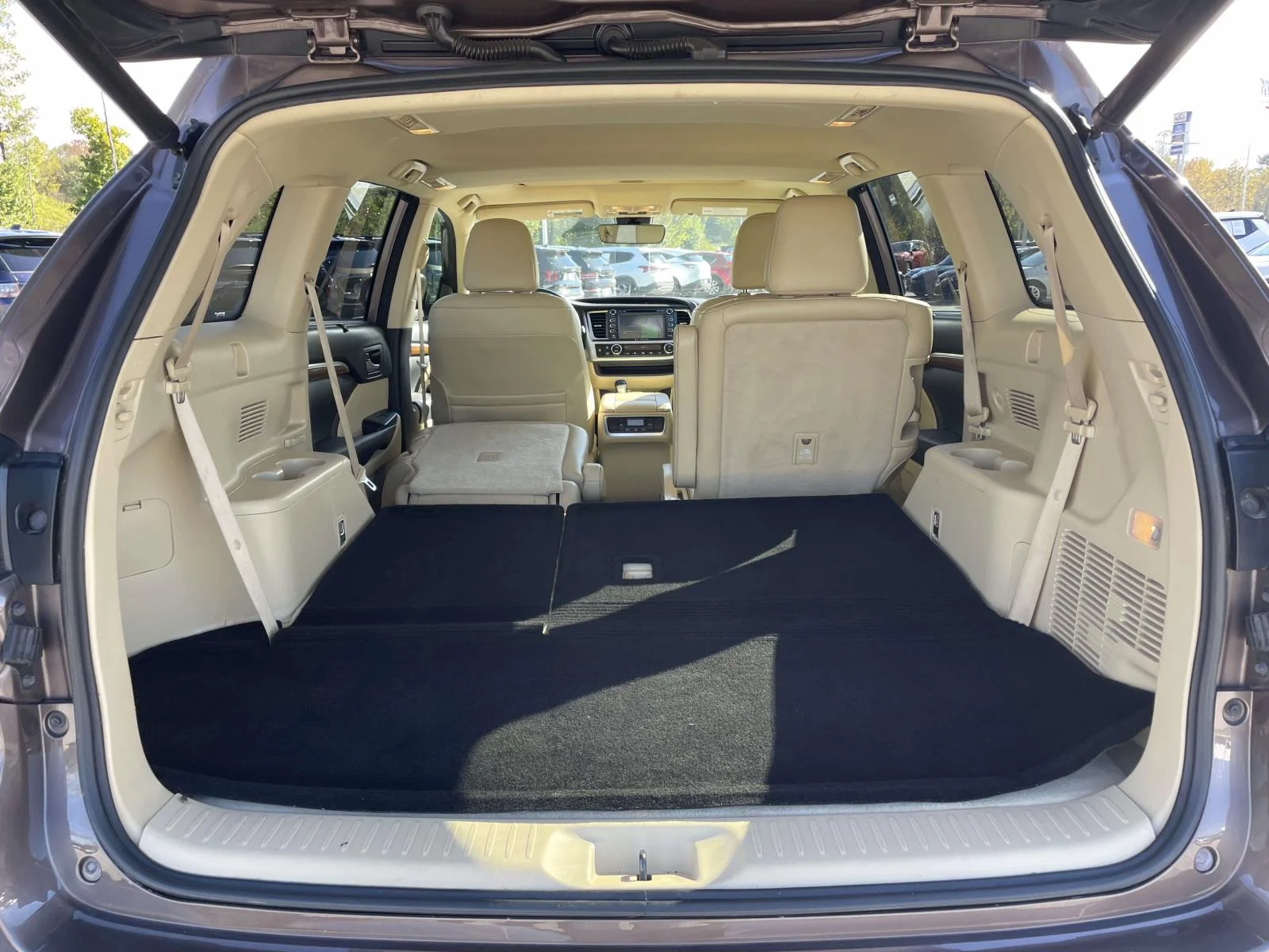 Used 2018 Toasted Walnut Pearl Toyota Limited image 30