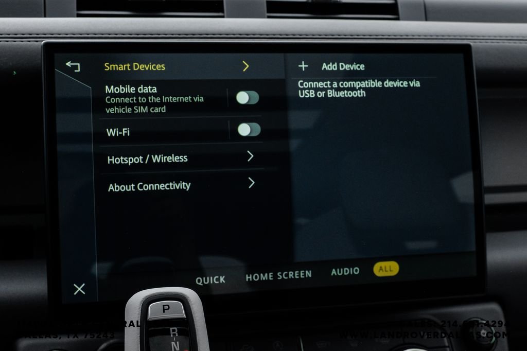 New 2026 Borasco Grey Metallic Land Rover OCTA image 33