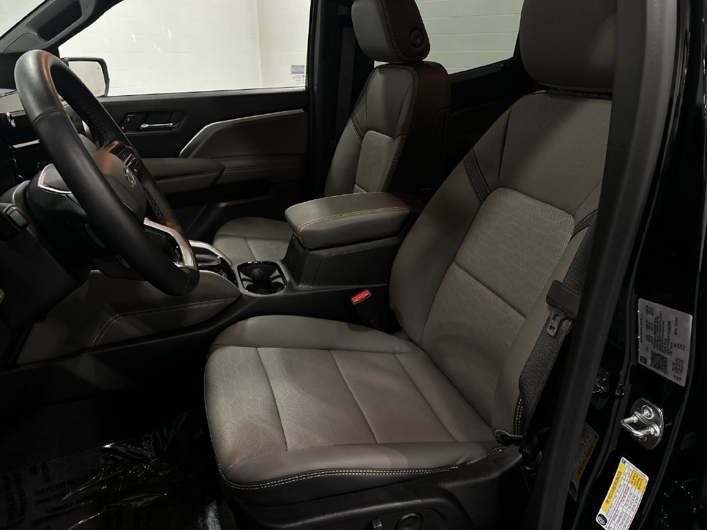 2026 Chevrolet Colorado ZR2 - Photo 13