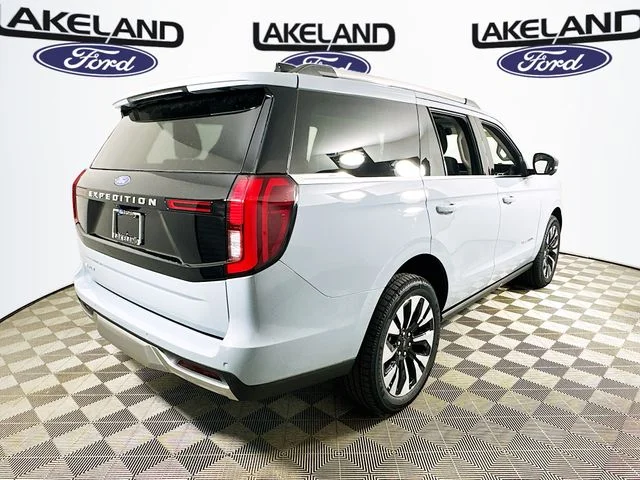 New 2026 Gray Ford Platinum image 3