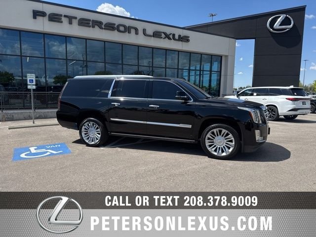 2019 Cadillac Escalade ESV AWD Platinum's photo