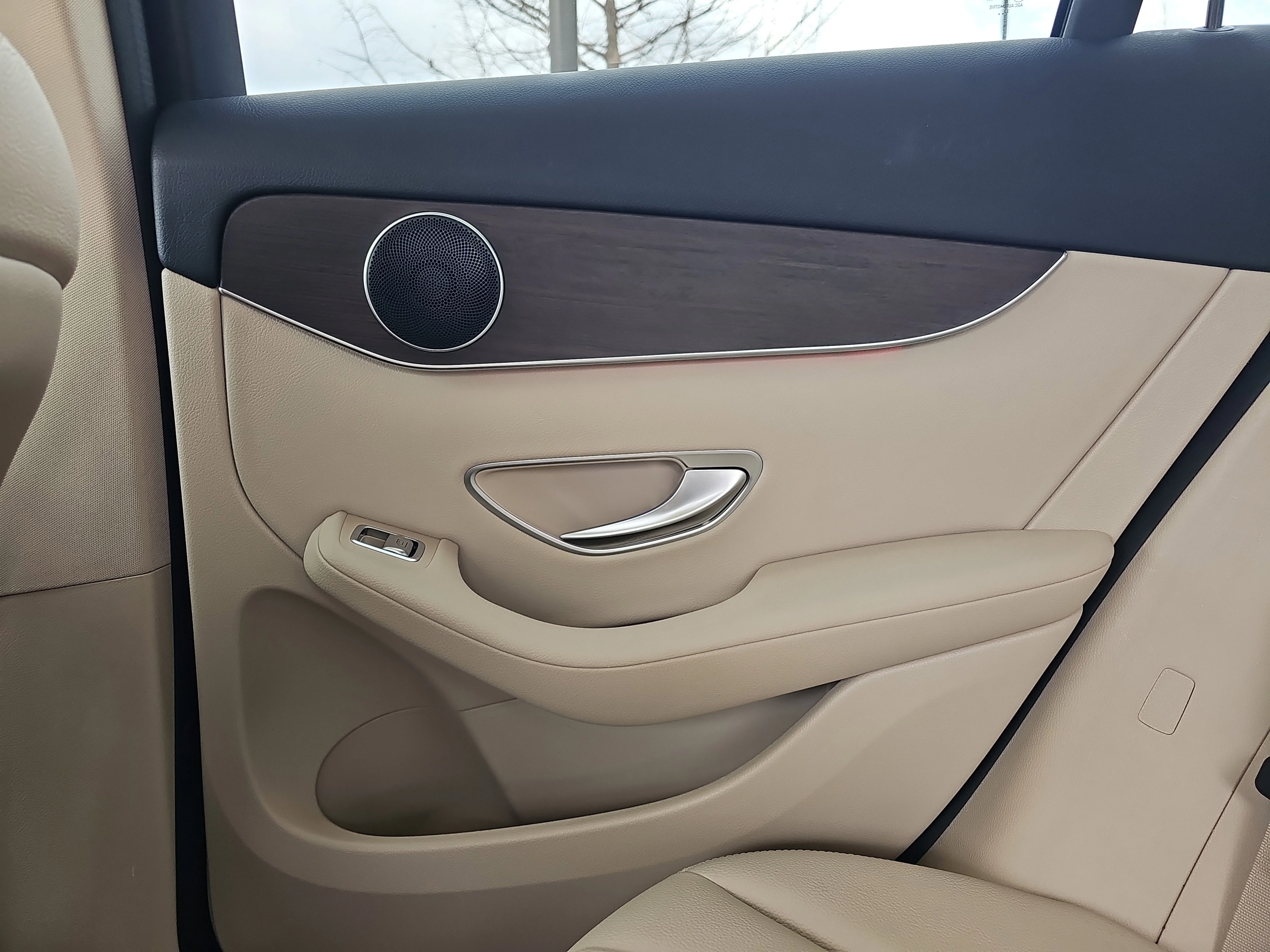 2021 Mercedes-Benz GLC GLC300 - Photo 19