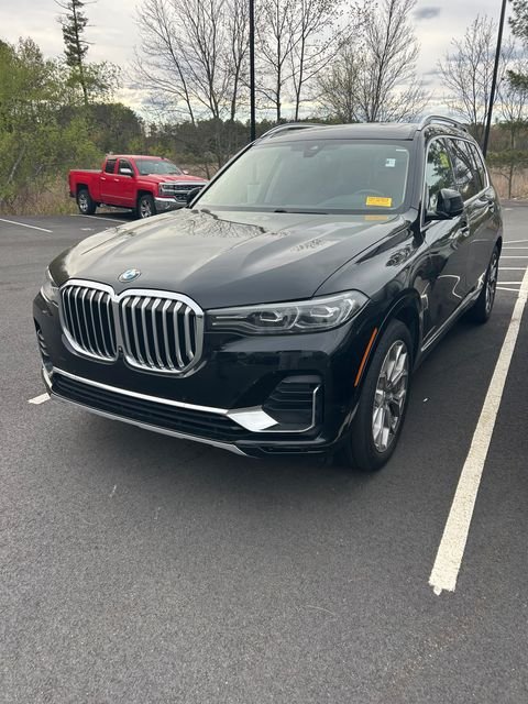 2020 BMW X7 xDrive40i's photo