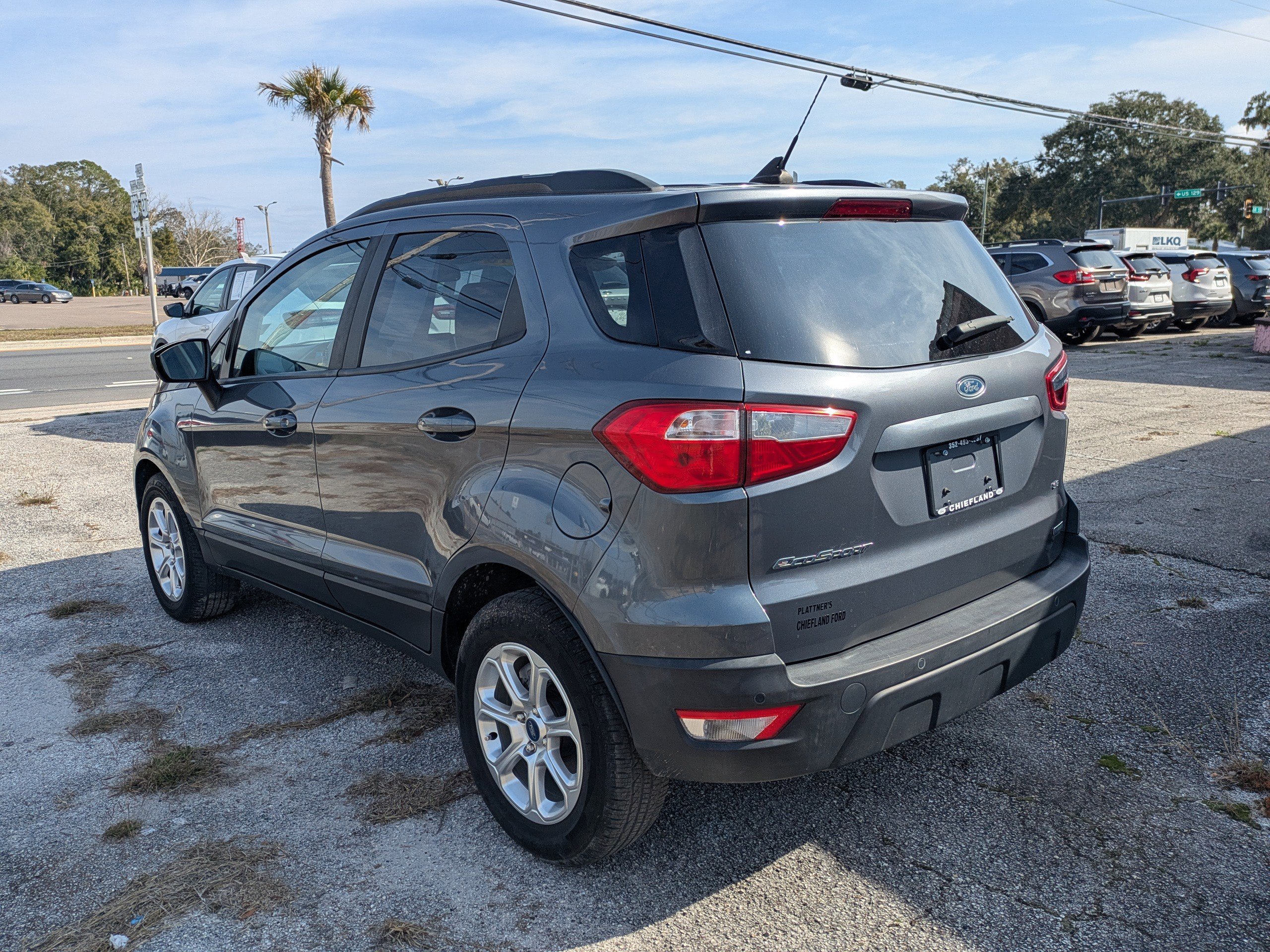 Used 2019 Smoke Metallic Ford SE image 6