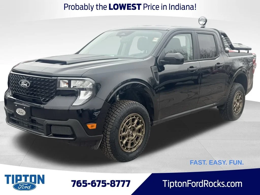 New 2025 Shadow Black Ford XLT image 1