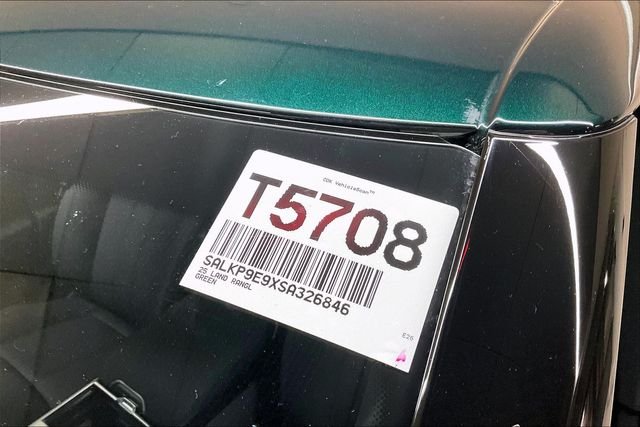 Used 2025 Green Land Rover SE image 24