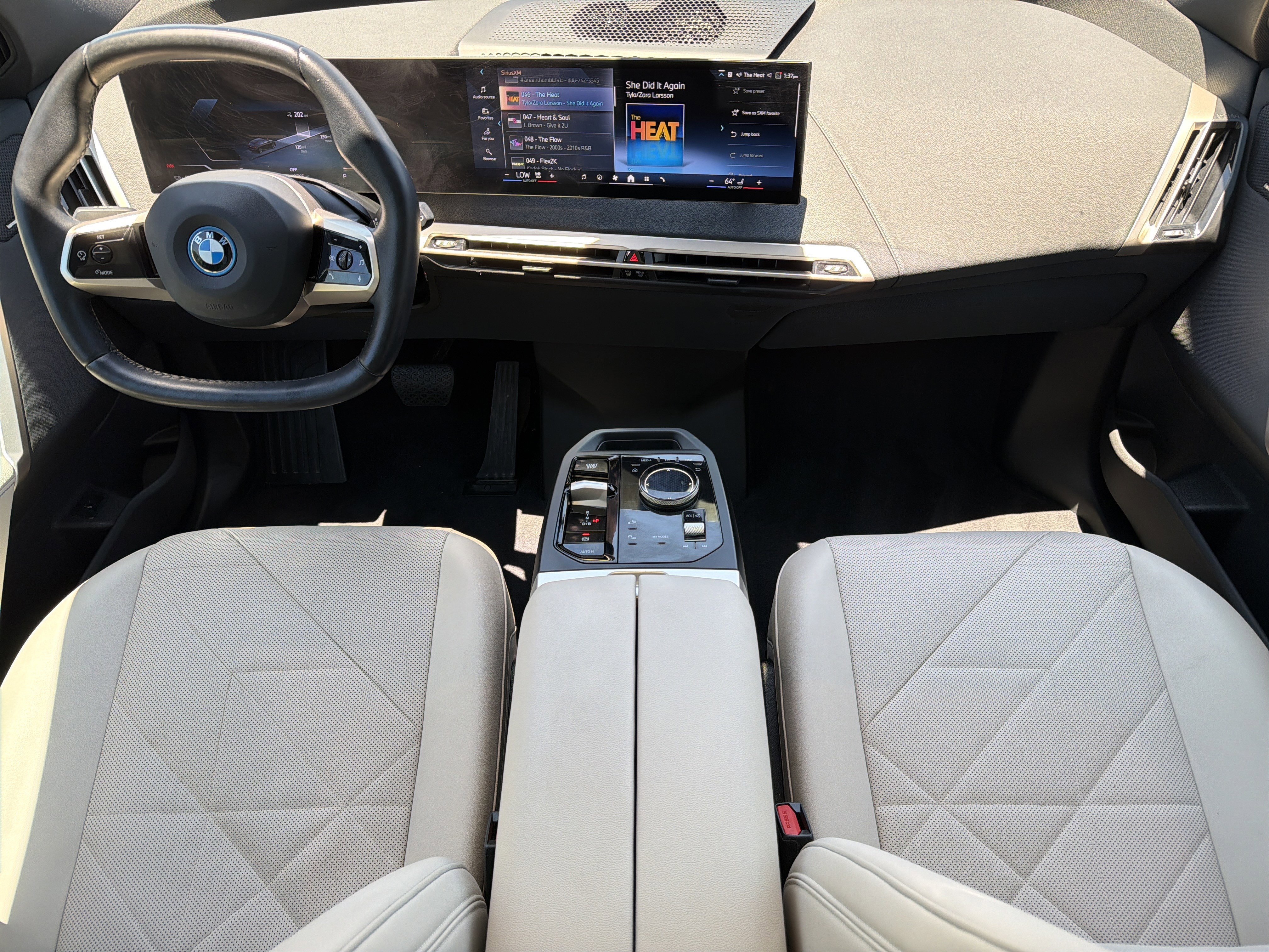 Used 2024 Black Sapphire Metallic BMW xDrive50 image 3