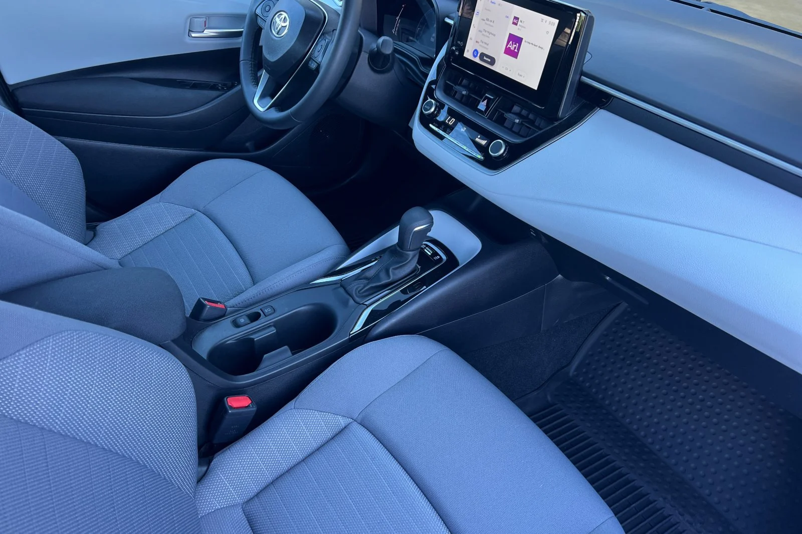 Used 2026 Wind Chill Pearl Toyota SE image 15
