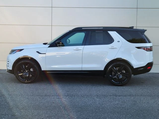Certified Used 2025 White Land Rover Dynamic SE image 8