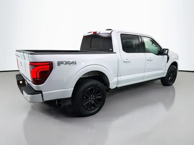 Used 2025 White Metallic Ford Platinum image 7