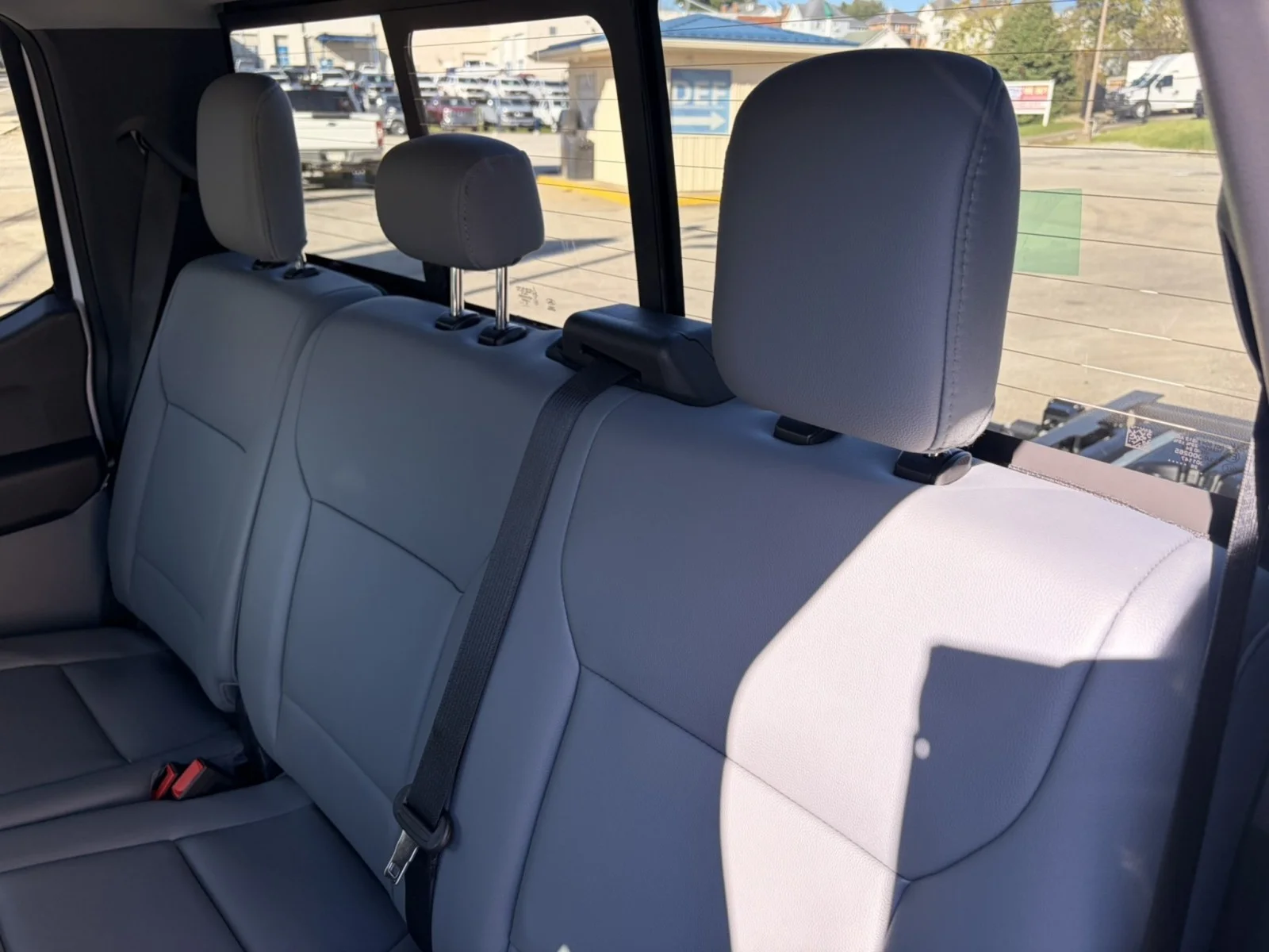 New 2027 Oxford White Ford XL image 26