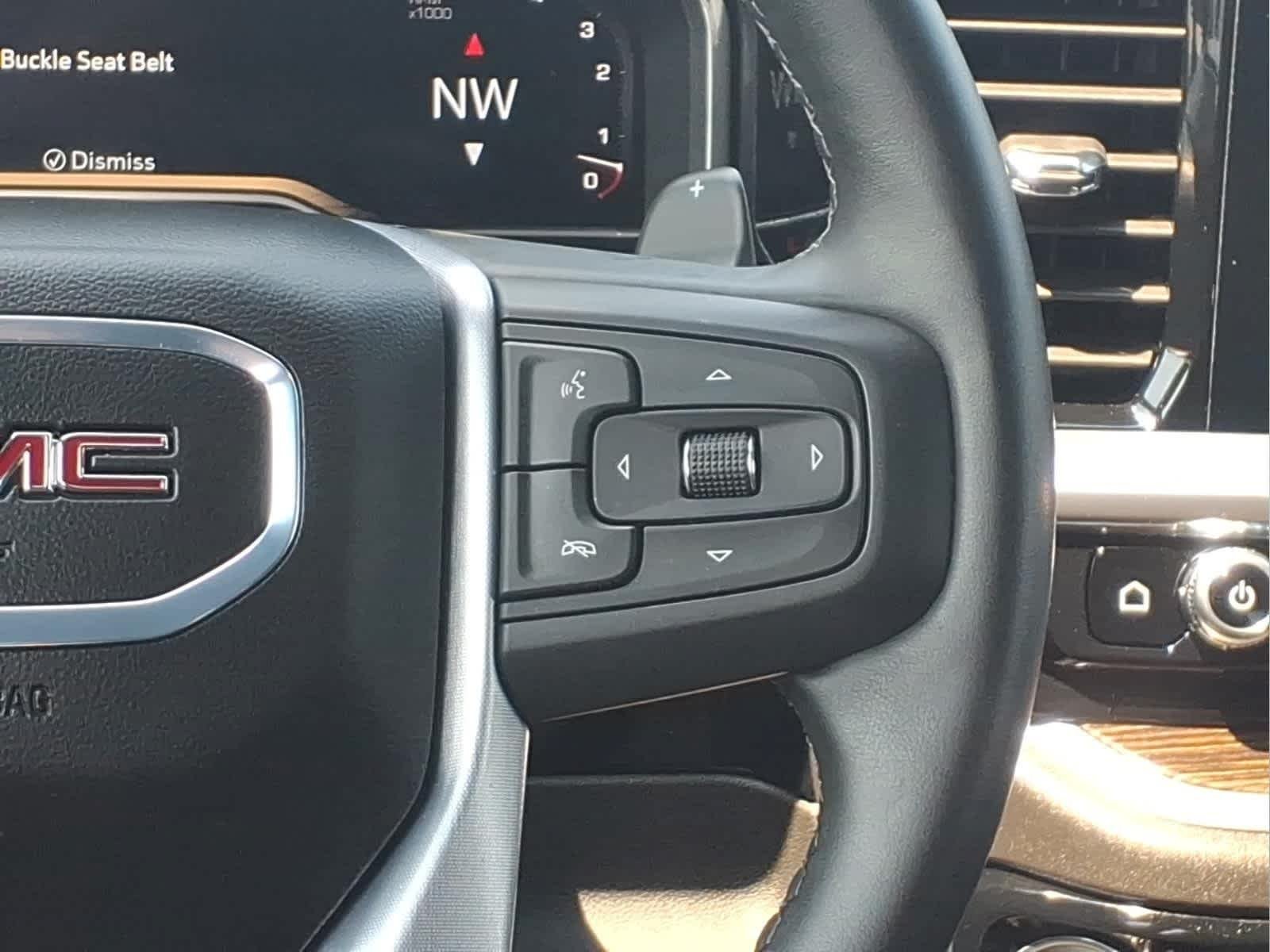 Used 2024 Onyx Black GMC Elevation image 22