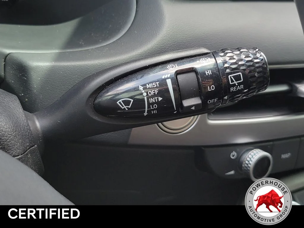 Used 2023 White Hyundai SEL image 35