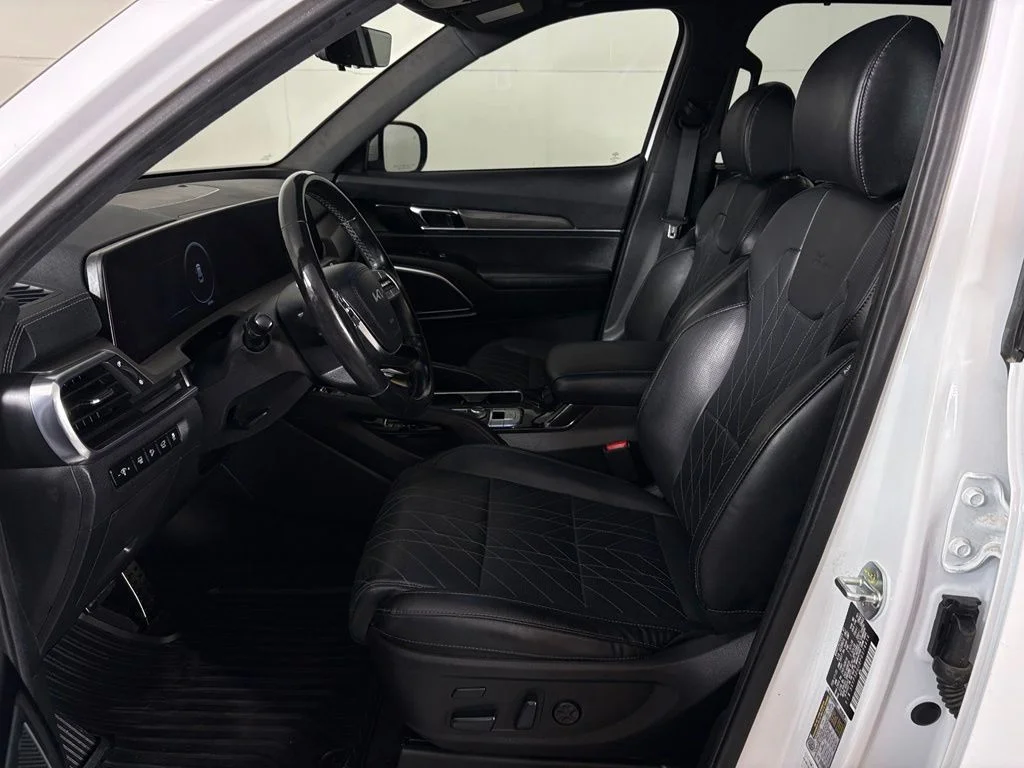 Used 2023 White Kia SX-Prestige X-Pro image 16