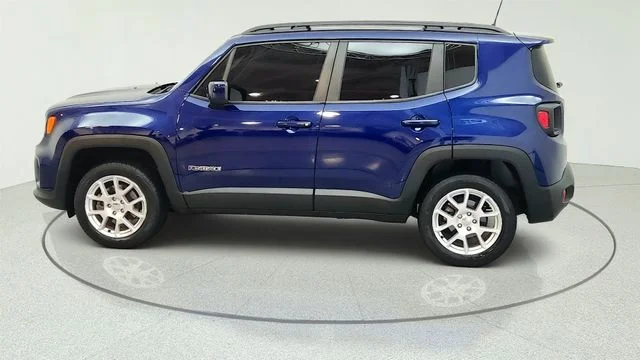 Used 2020 Blue Jeep Latitude image 7