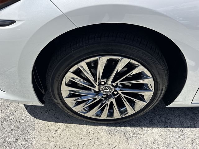 Certified Used 2025 White Lexus 350 Ultra Luxury image 10