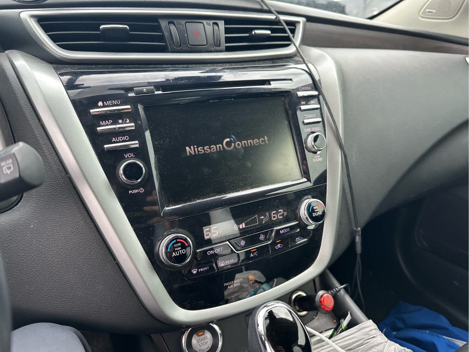 Used 2019 Pearl White Tricoat Nissan Platinum image 11