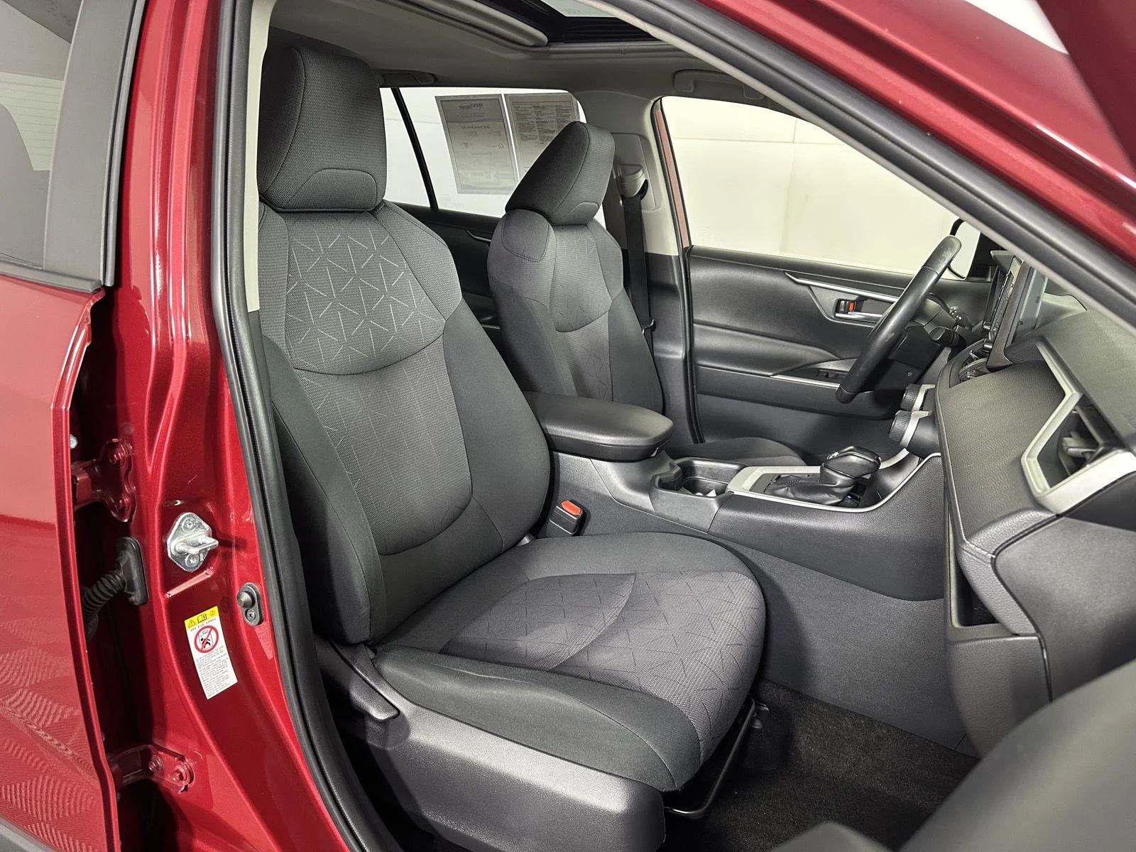 Used 2019 Ruby Flare Pearl Toyota XLE image 2