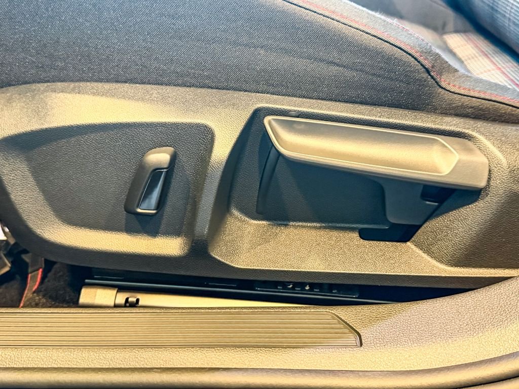 New 2026 Blue Volkswagen S image 23