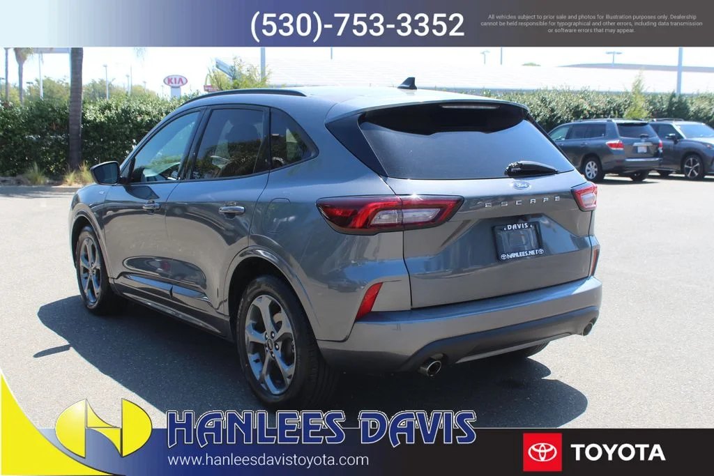 Used 2024 Gray Ford ST-Line image 9