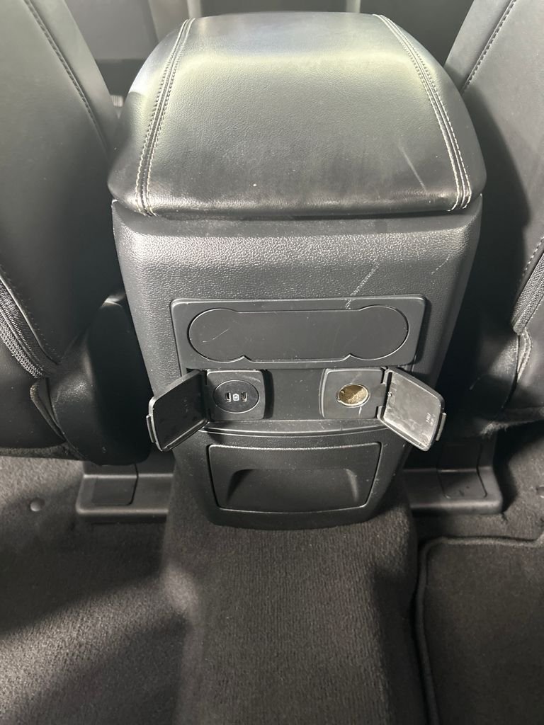 Used 2023 Silver Ford XLT image 18