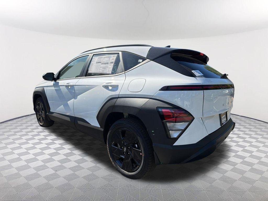 New 2026 White Hyundai SEL Sport FWD image 7