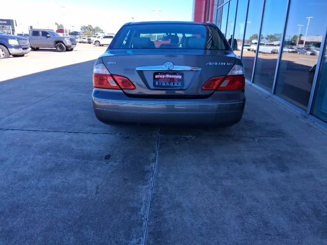 Used 2003  Toyota XLS image 6