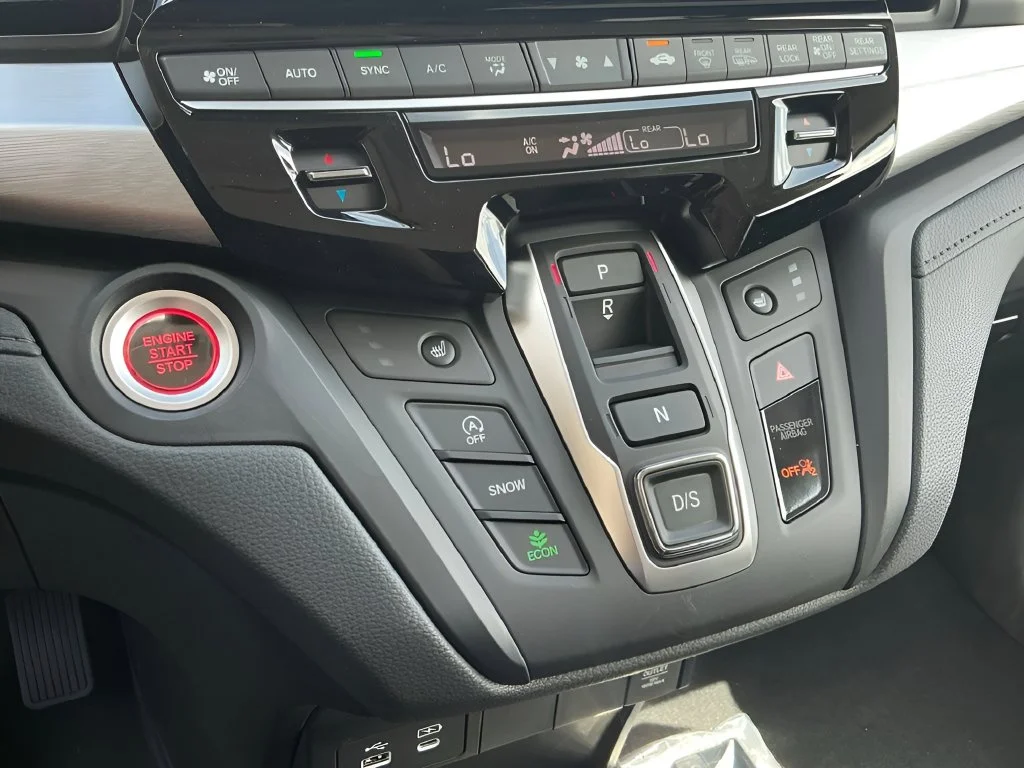 Used 2026 White Honda EX-L image 31