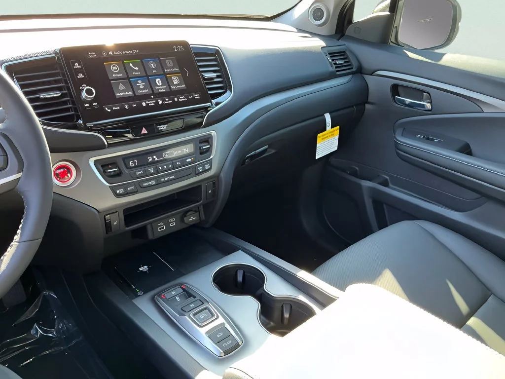 Used 2026 White Honda RTL image 39