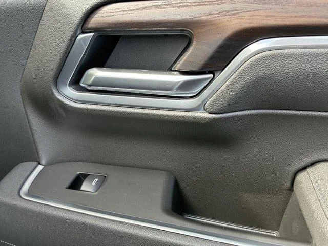 2026 GMC Sierra 1500 SLT - Photo 12