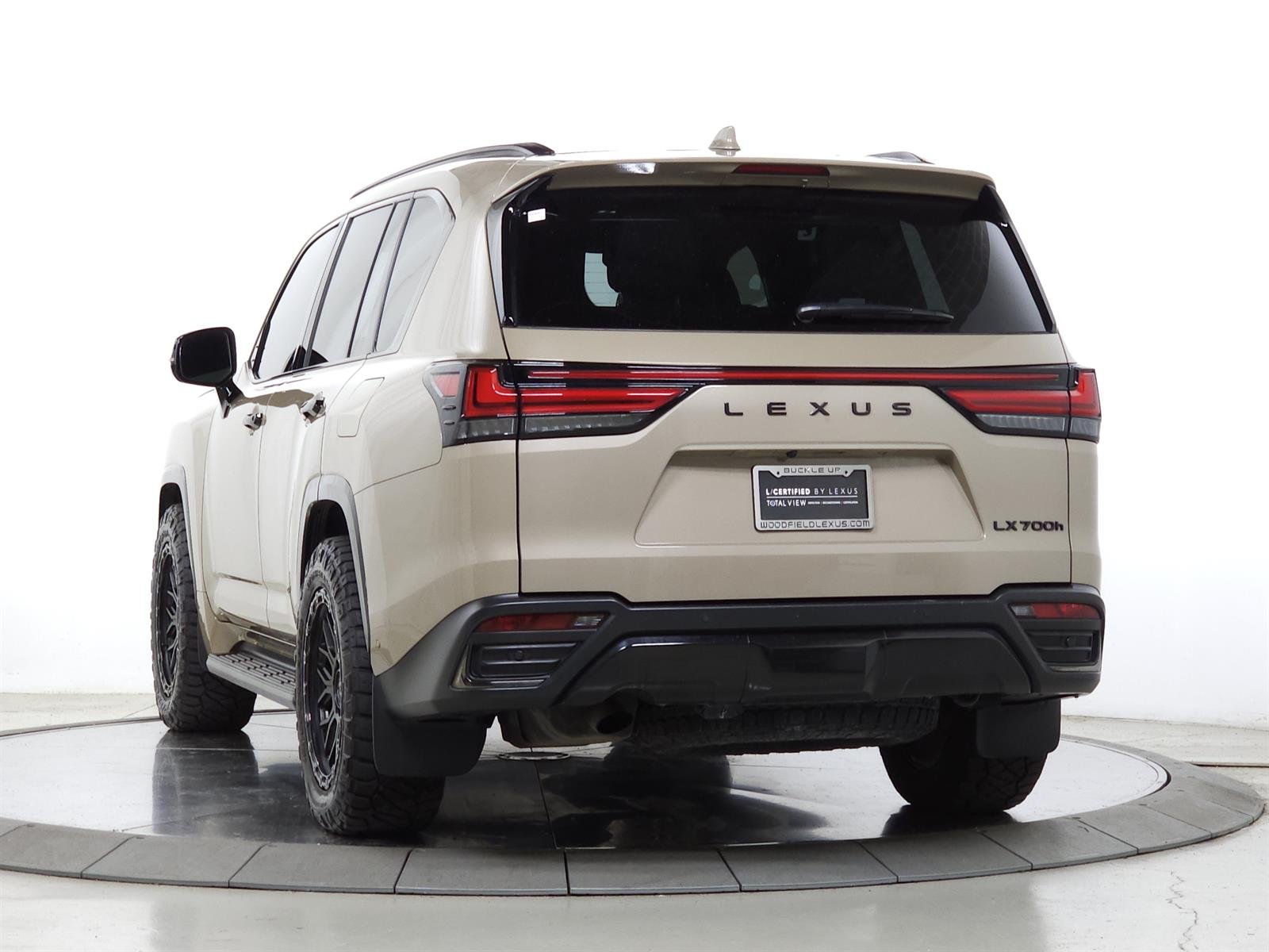 Certified Used 2025 Earth 4z1 Lexus Overtrail image 6