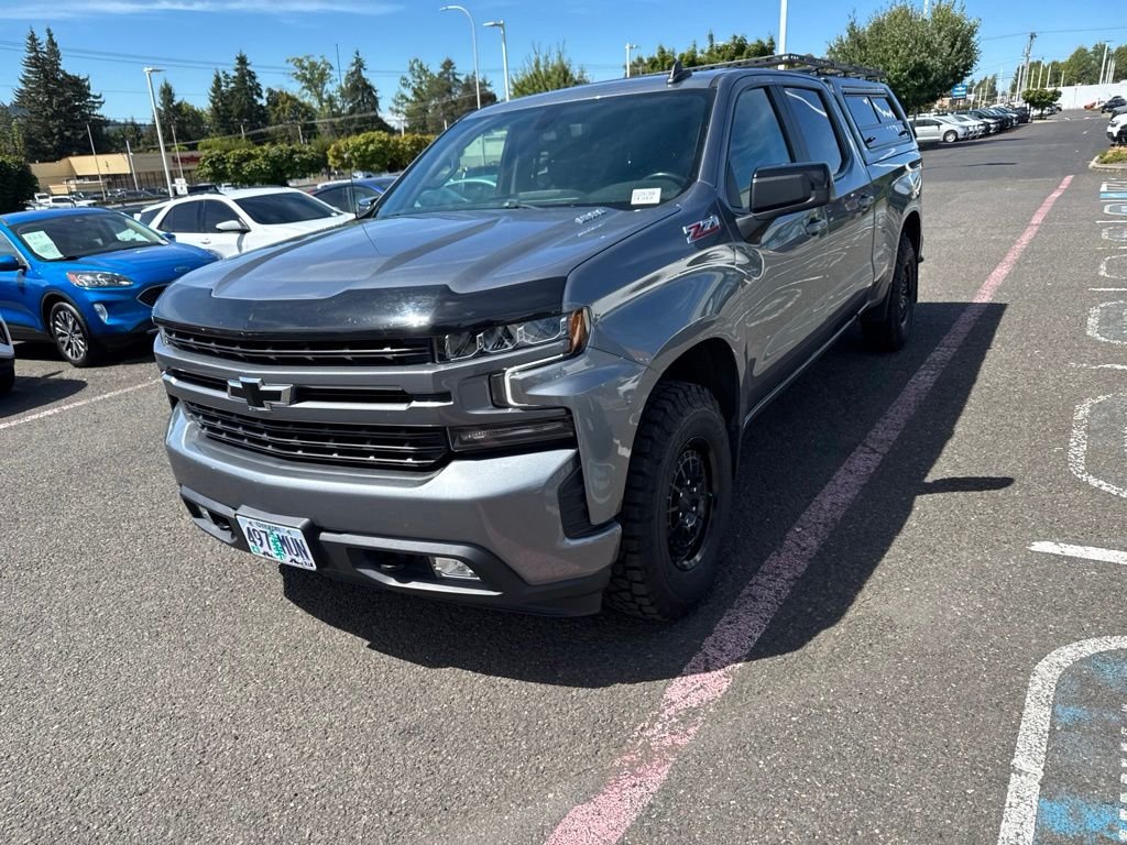 Used 2021 Gray Chevrolet RST image 3