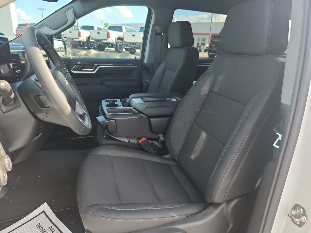 New 2026 Summit White Chevrolet LT (2FL) image 12