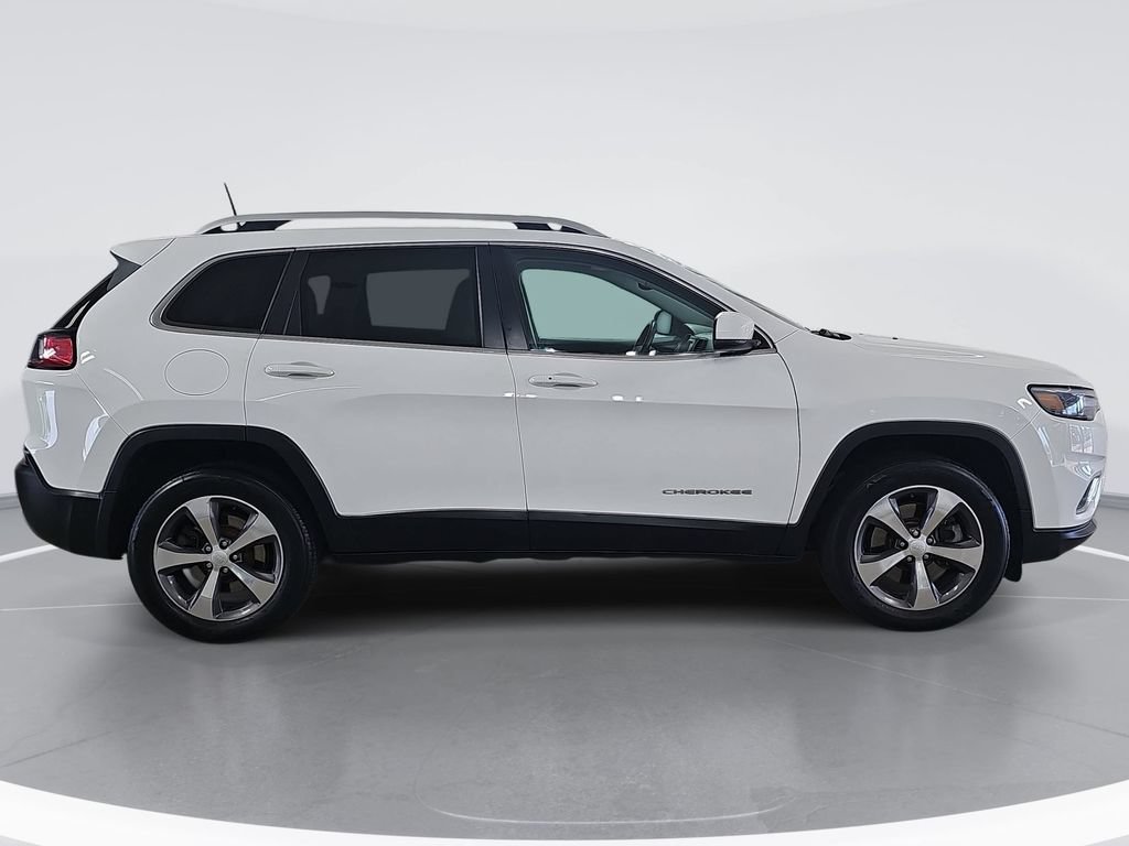 Used 2020 White Jeep Limited 4x4 image 2