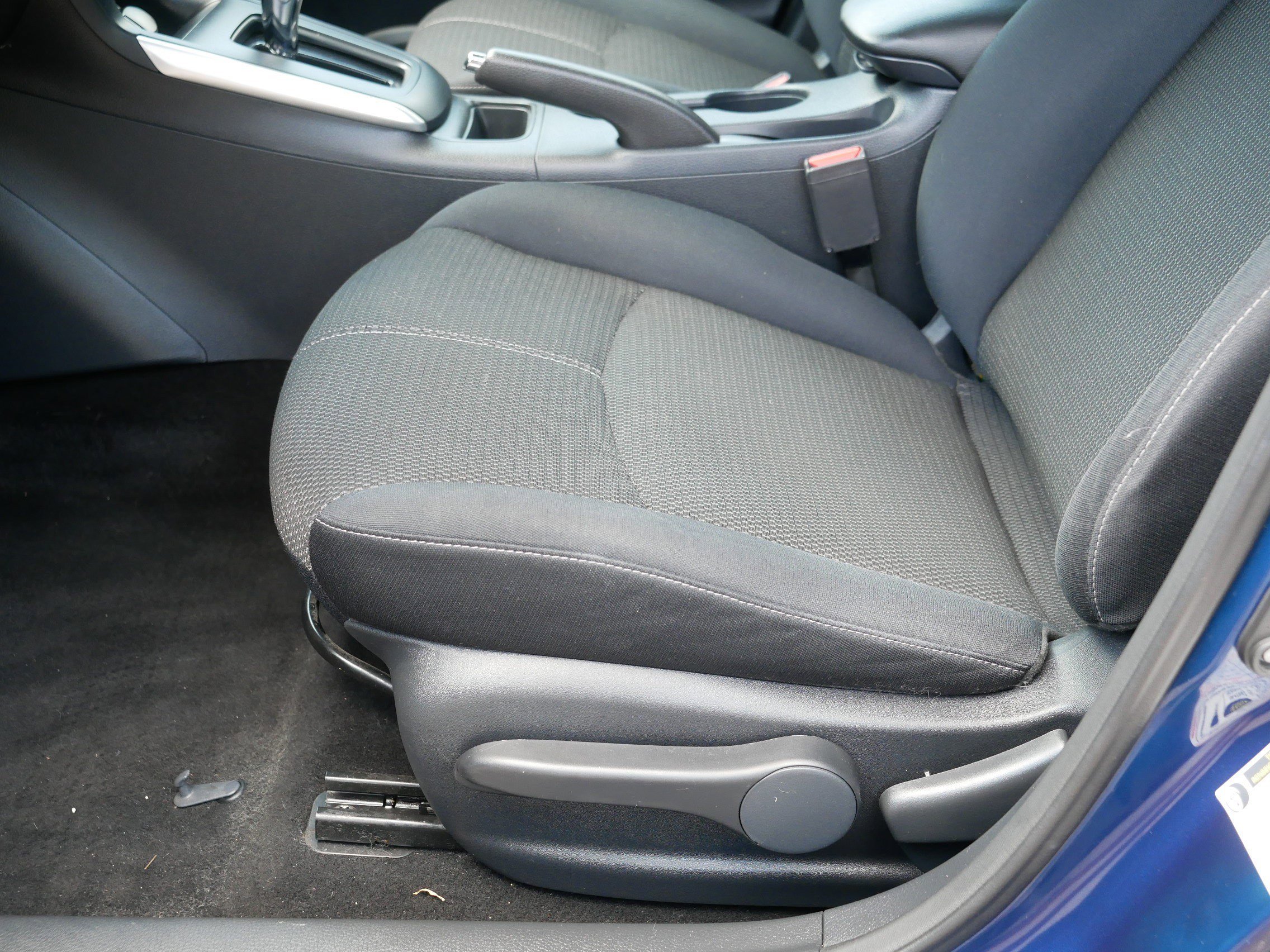 Used 2017 Deep Blue Pearl Nissan S image 20
