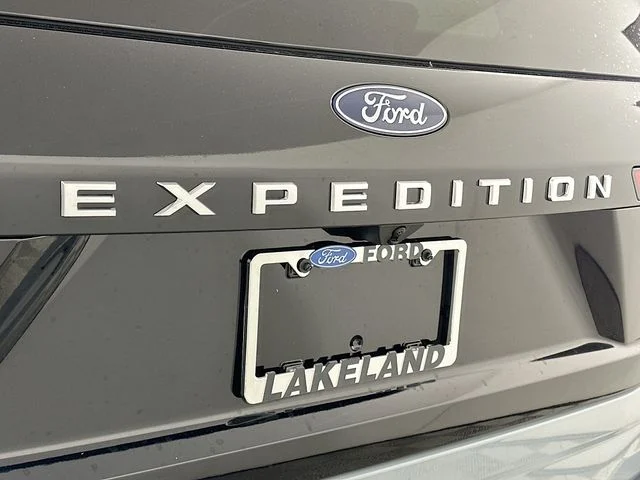 New 2026 Gray Ford Platinum image 27