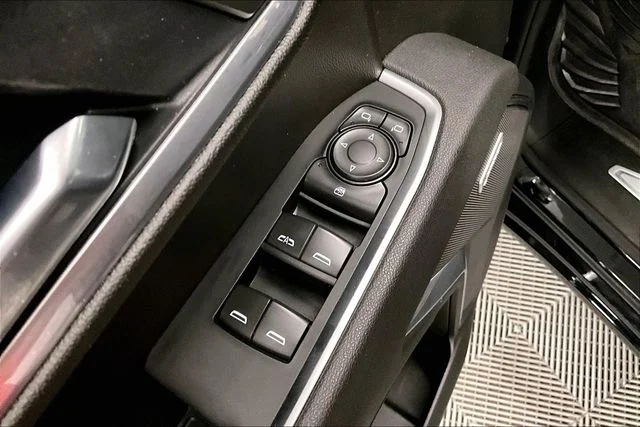 Used 2025 Black Chevrolet RST image 31
