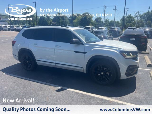 2022 Volkswagen Atlas 3.6L V6 SEL R-Line Black
