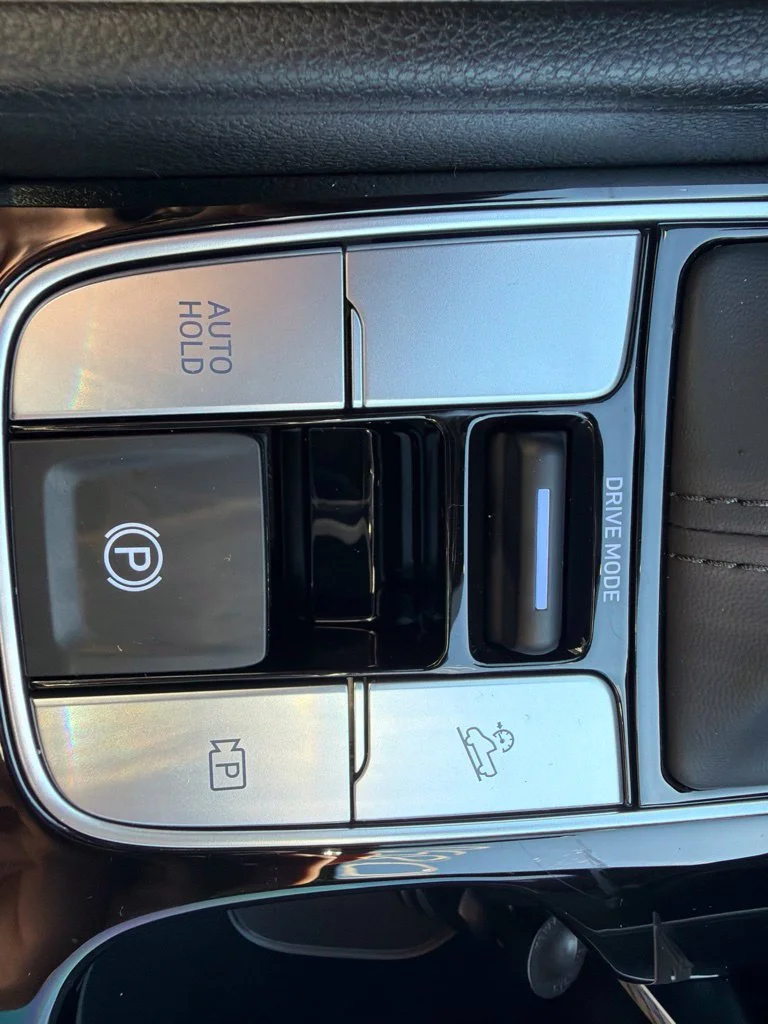 New 2027 Atlas White Hyundai SE image 26