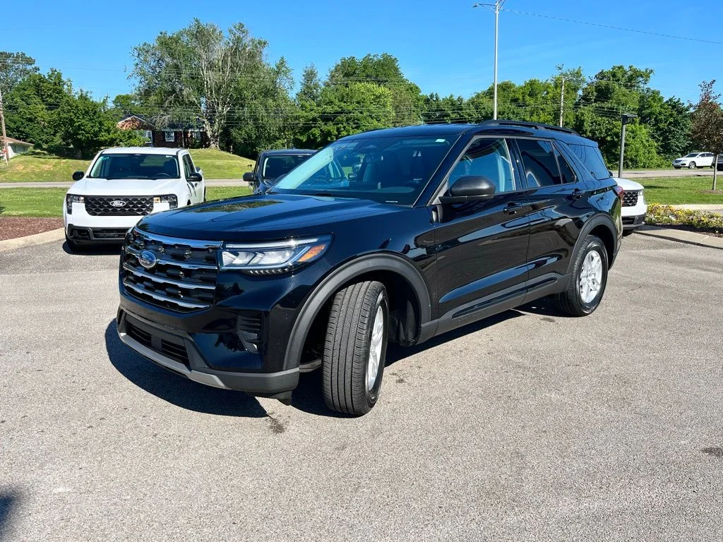 New 2026 Black Ford Active image 3
