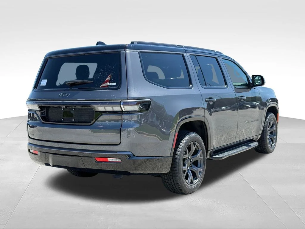 New 2026 Baltic-Gray Metallic Clear-Coat Exterior Paint Jeep Upland image 28